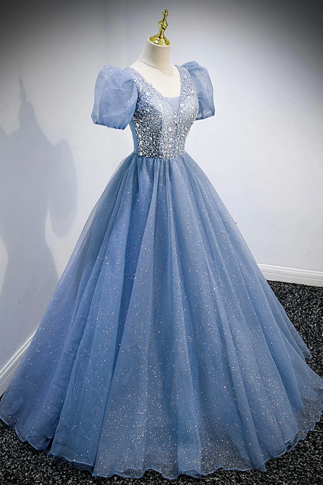 Blue V-Neck Tulle Beading Long Prom Dresses Blue Short Sleeve Evening Dresses