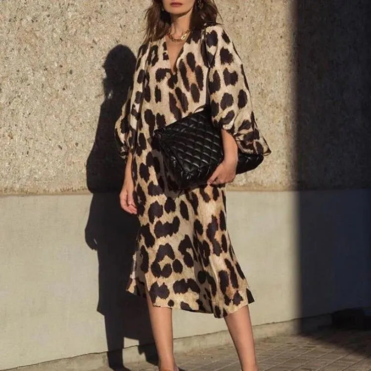 Jil V-neck Loose Lantern Sleeve Leopard Print Dress