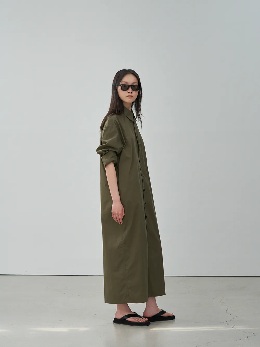 LONG-SLEEVE PETER SHIRT DRESS (KHAKI)