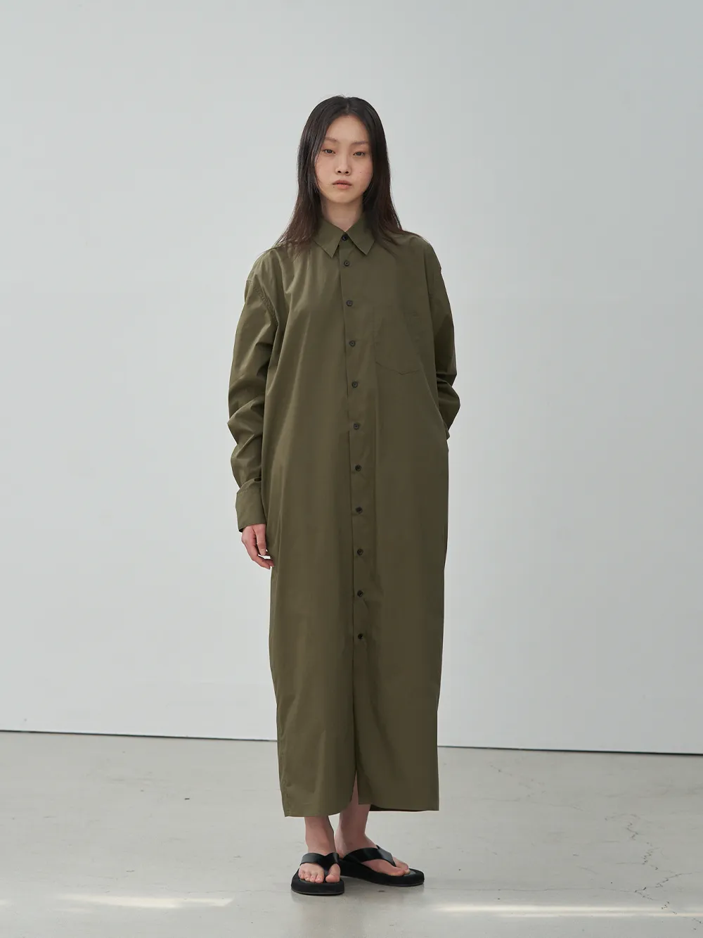 LONG-SLEEVE PETER SHIRT DRESS (KHAKI)