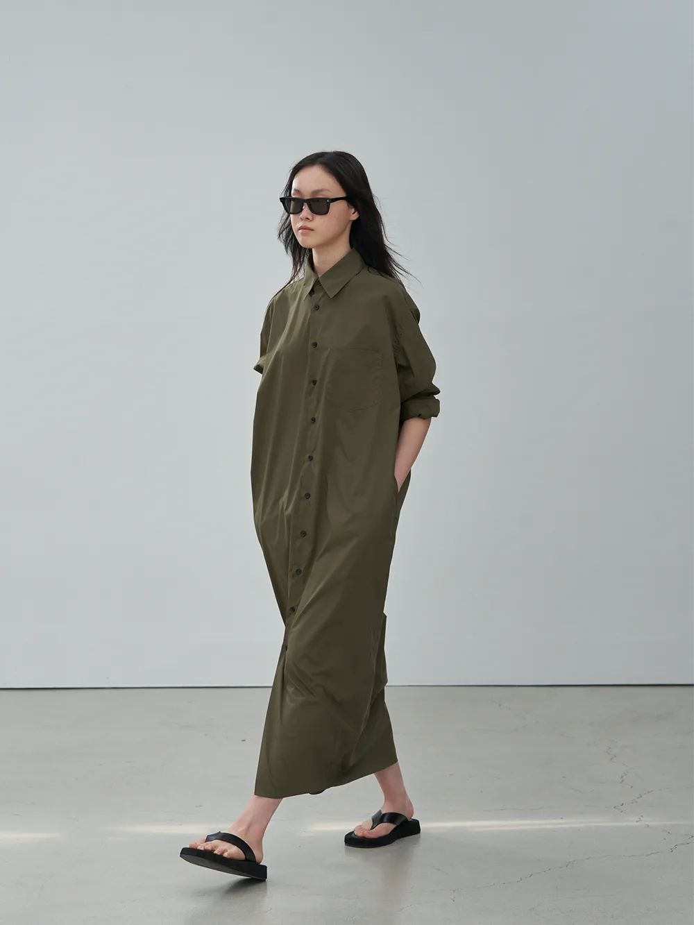 LONG-SLEEVE PETER SHIRT DRESS (KHAKI)